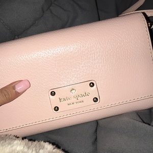 NWOT KATE SPADE PINK WALLET CROSSBODY